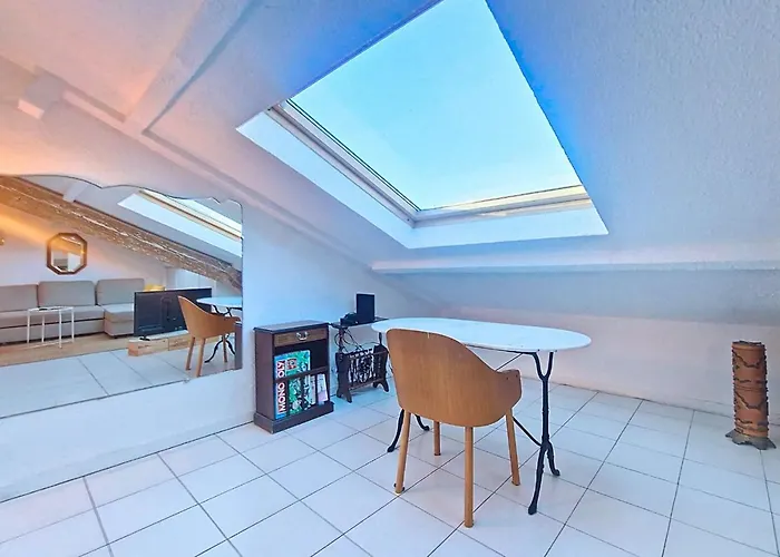 Nestor&jeeves - L Escurial - 아파트